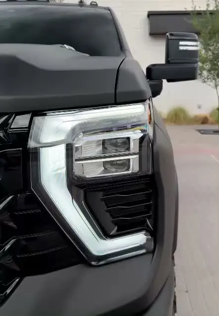 Truck: satin black